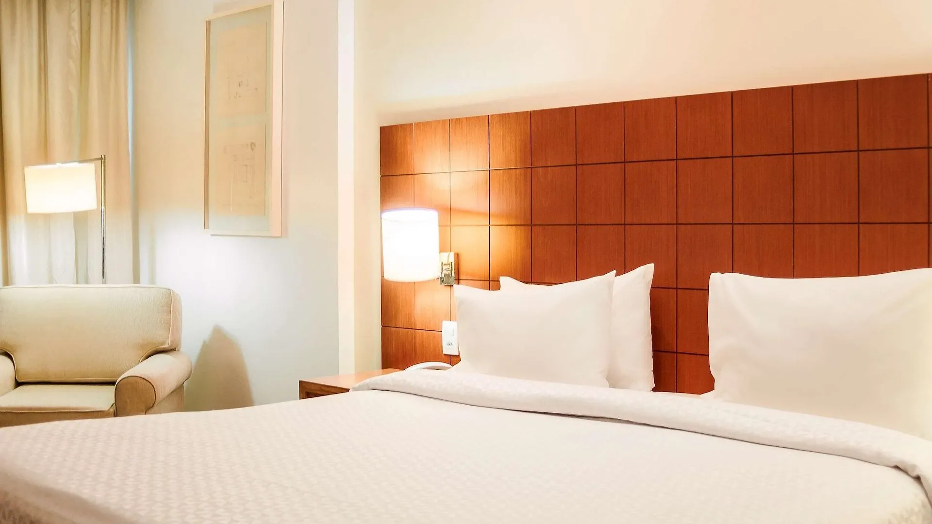 Hotel Mercure Macae