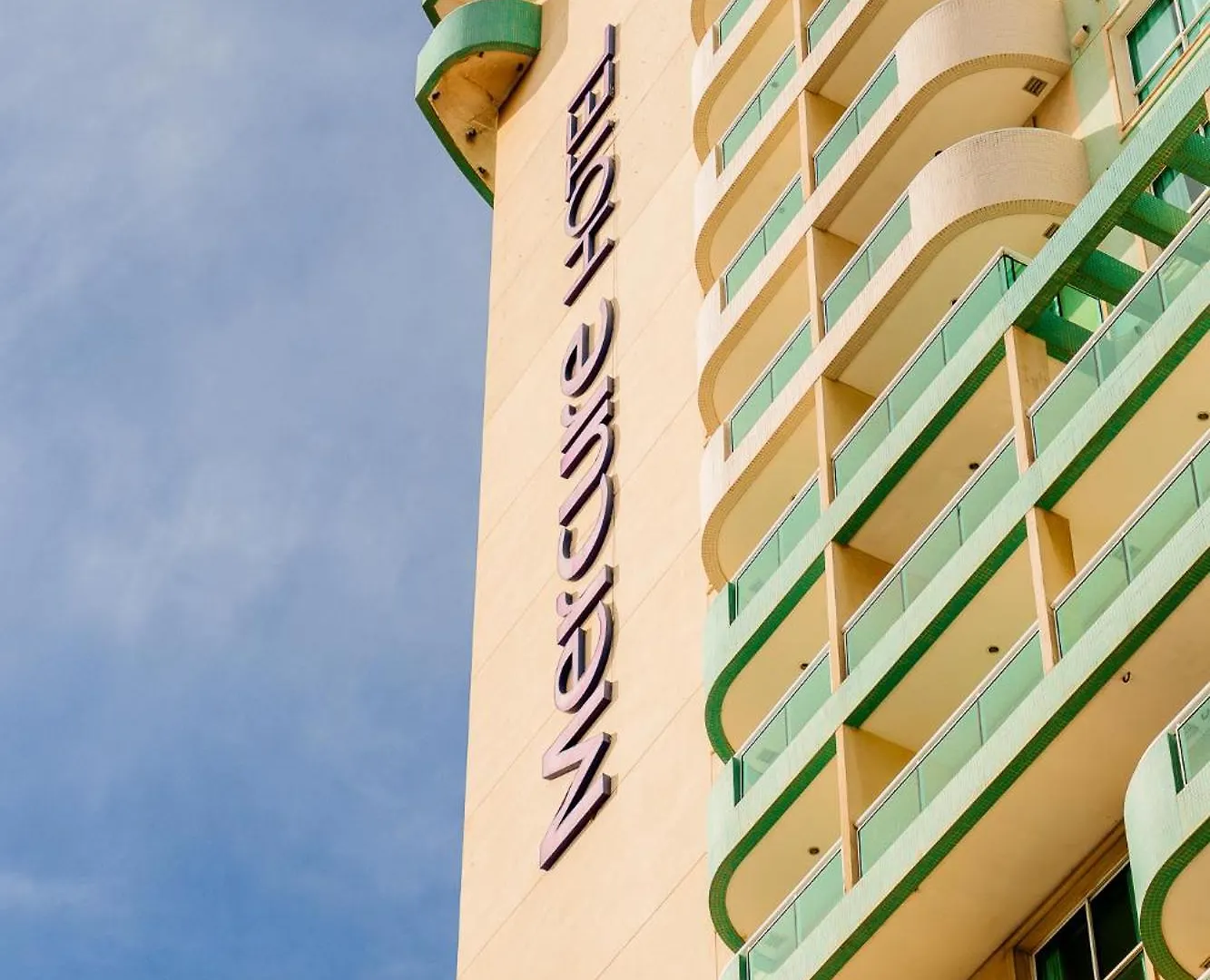 Mercure Macae contacts